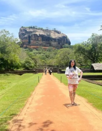 sigiriya-dambulla-minneriya-safari-with-pickup-drop